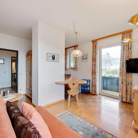 Cozy Apartment In Afritz Am See Near Gerlitzen Ski Area Exterior photo